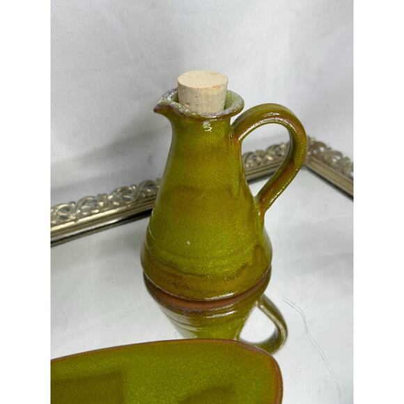 Small green terracotta pitcher with a cork to serve raki in the mountains - Picture 7 of 10